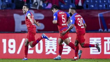  前法国国脚出任第戎主帅，目标率队保级  