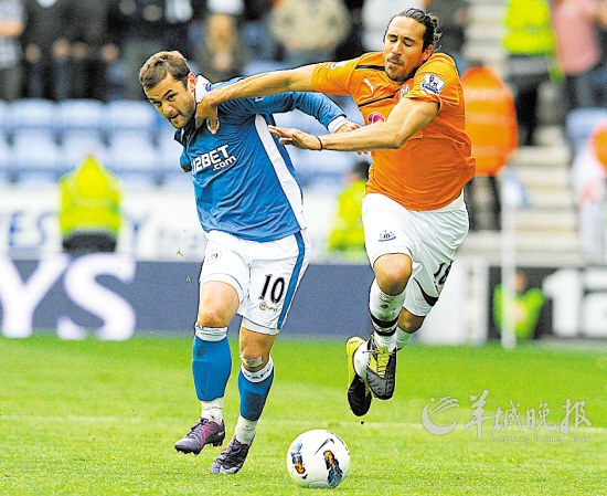  纽卡斯尔联定位球战术显威，喜鹊军团客场擒下狼队